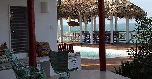 Pelican Three-Bedroom Villa Treasure Beach